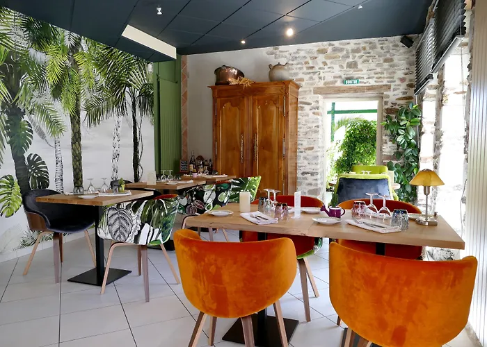 Logis Hotels Le Champalud Restaurant La Citadelle