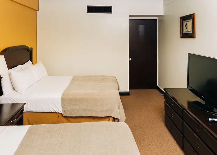 Plaza Hotel And Suites