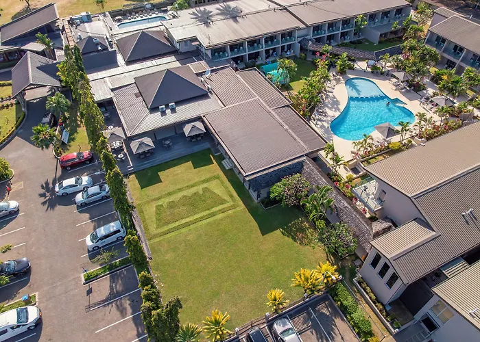 Tanoa Waterfront Hotel