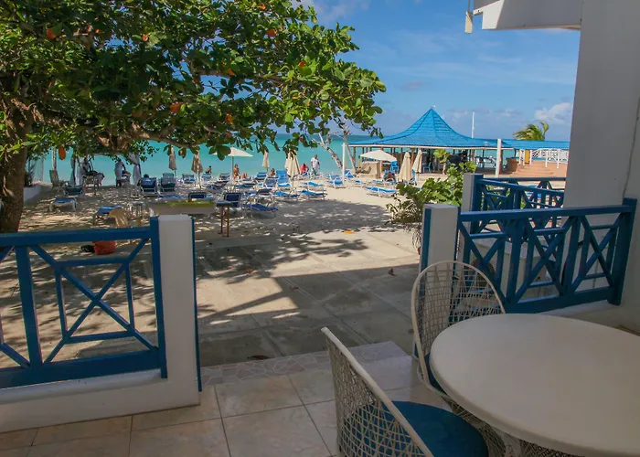 Negril Treehouse Resort