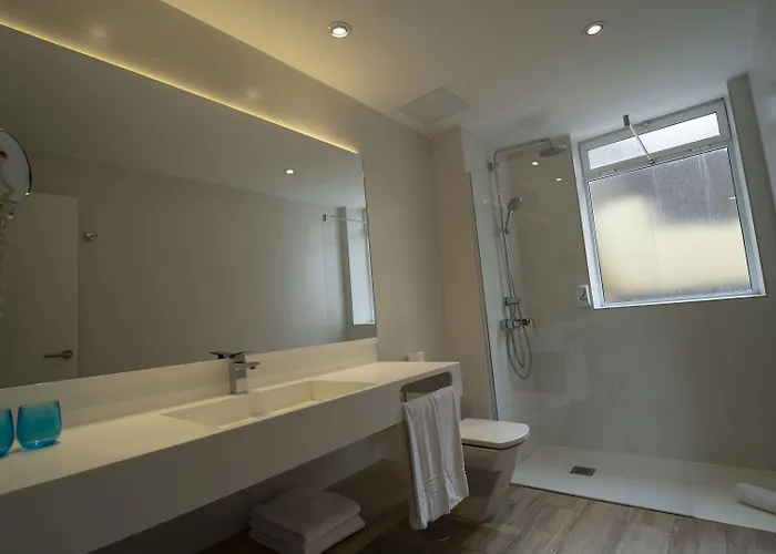 R2 Buganvilla Hotel & Spa