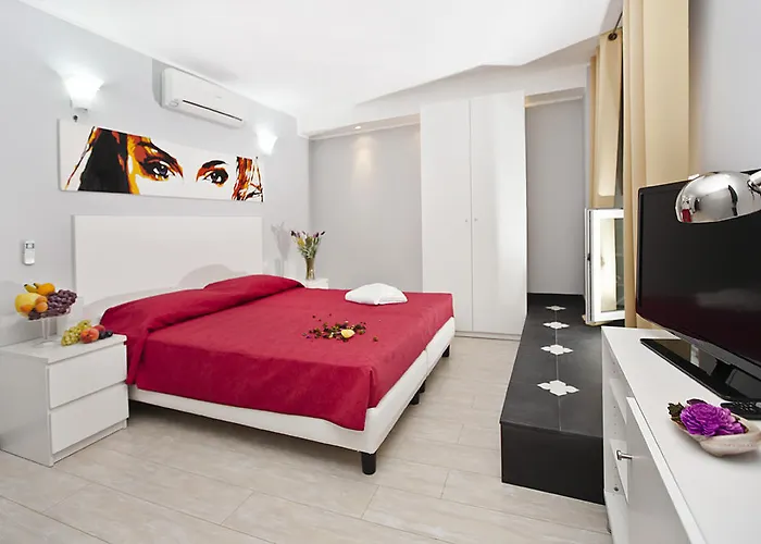 Hotel Paradiso
