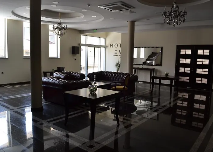 Hotel Emi