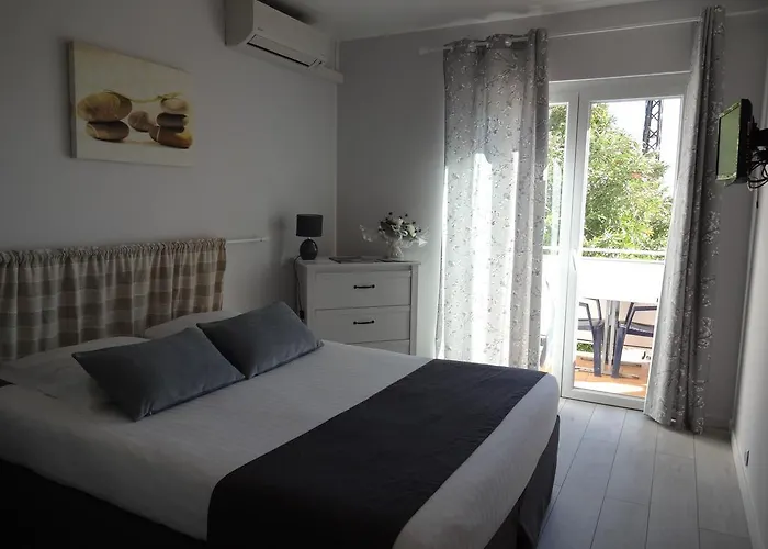 Auberge Du Cap Negre Le Lavandou