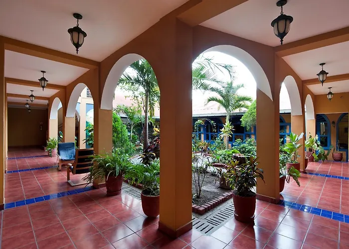 Hotel Los Arcos