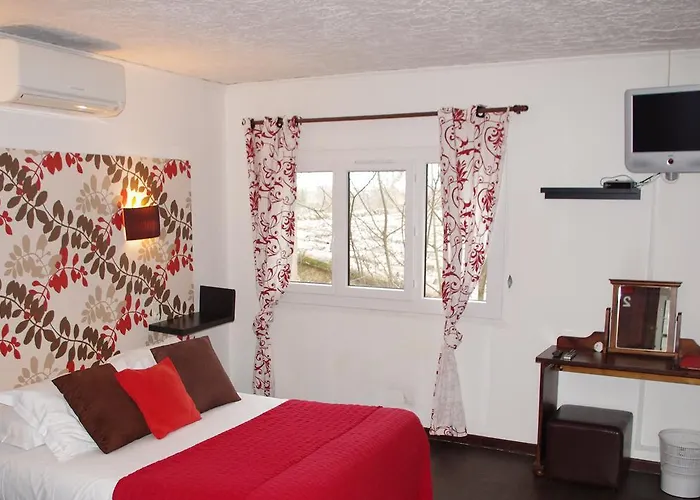 Hotel 3 Etoiles Nn "Lou Cigaloun"