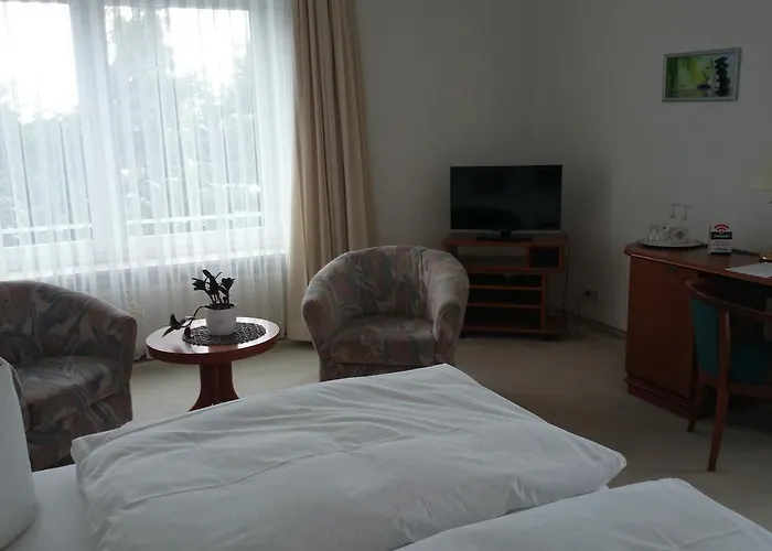 Hotel und Restaurant Rabennest am Schweriner See