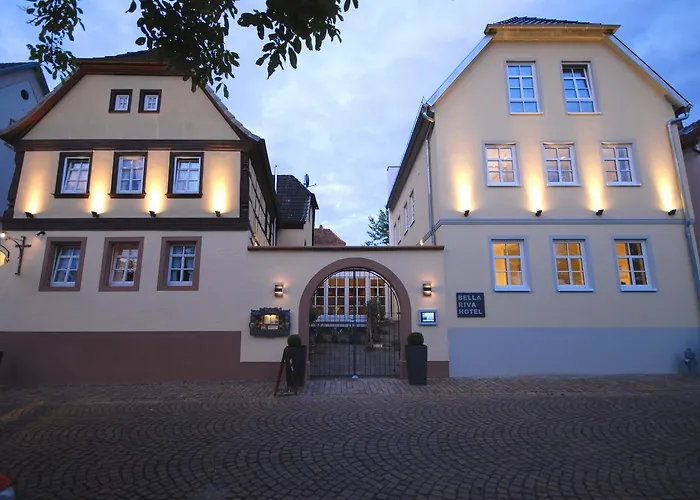 Bella Riva Hotel