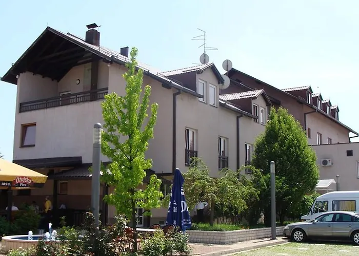 Hotel Delminium