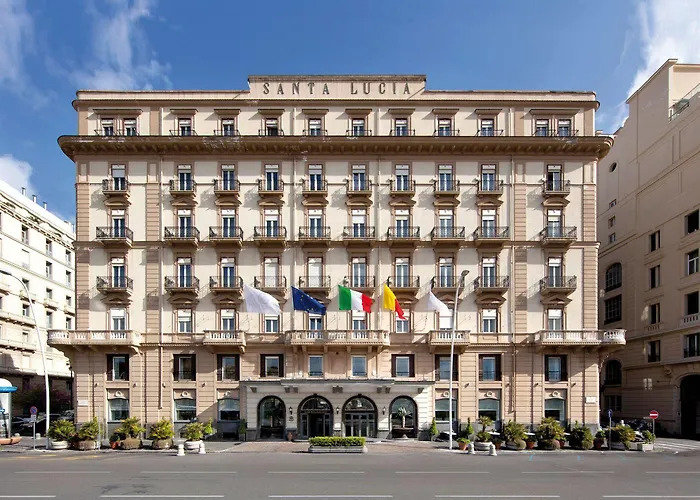 Naples Hotels for Romantic Getaway