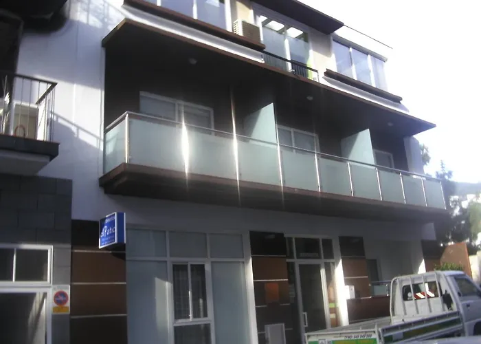 Apartamentos El Patio