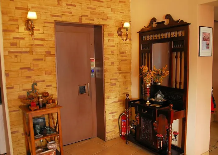 Paris Hotel