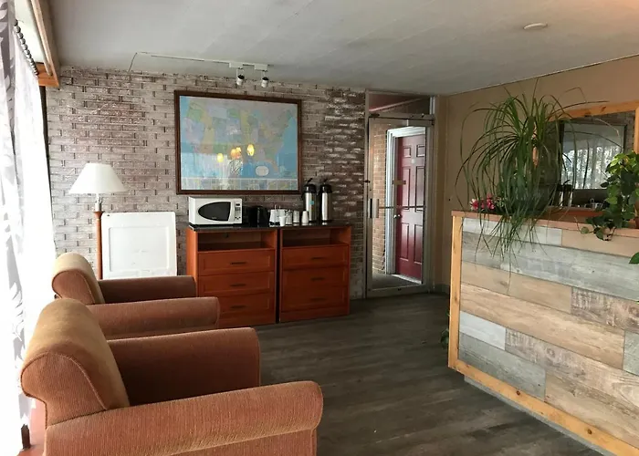 Frontier Lodge