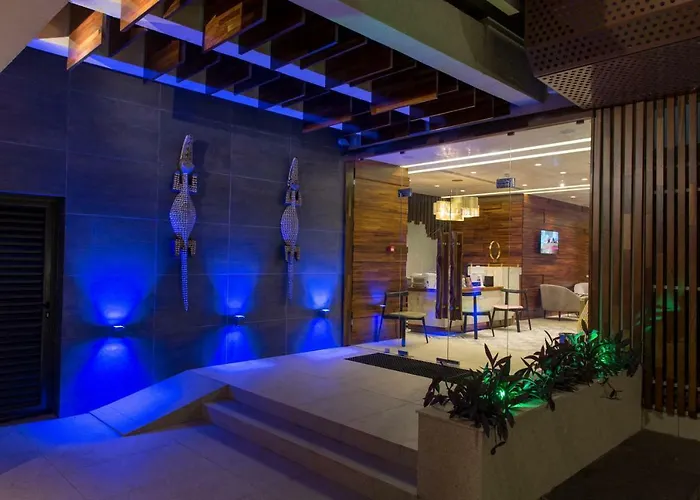 Roots Hotel Apartments Abidjan