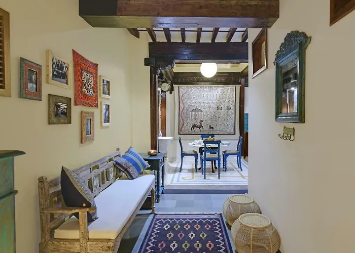 Dodhia Haveli Living 18Th-Century Heritage Pol Life Ahmedabad
