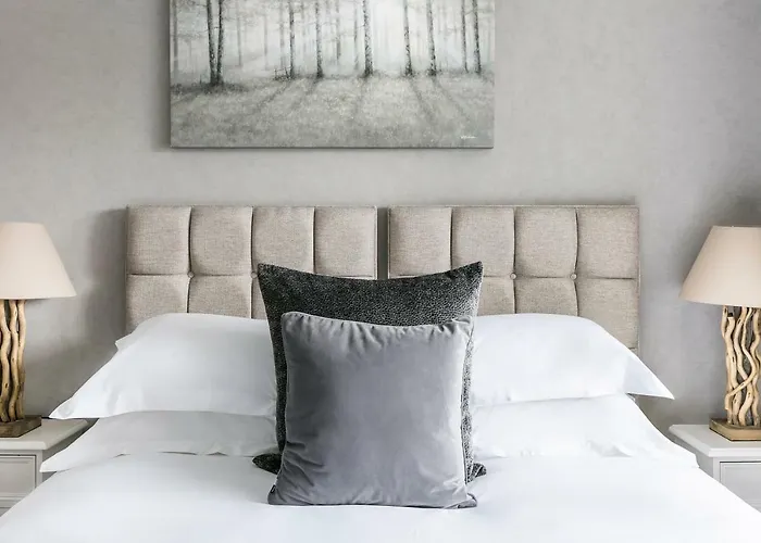The Lodge Rooms @ Carus Green