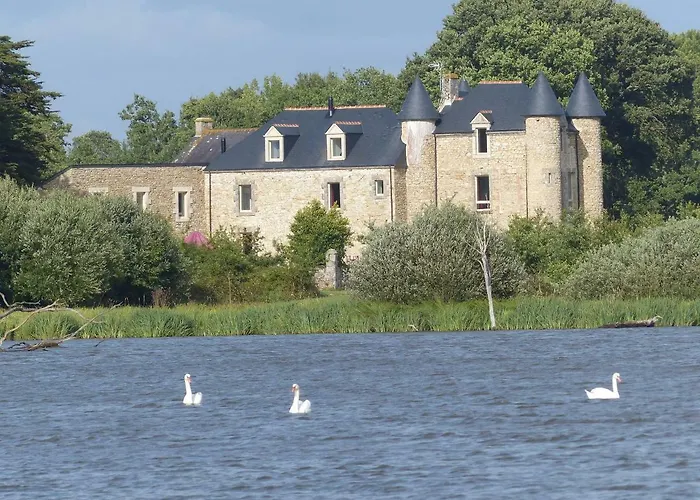 Bed and Breakfast domaine de kerbillec à Theix
