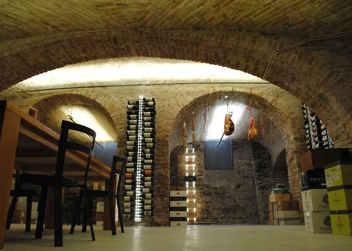 Bed and Breakfast Vinoteca La Sacrestia Alba 