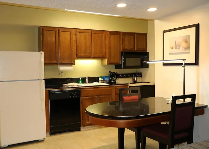 Fairbridge Inn & Suites - Akron Copley Township - West