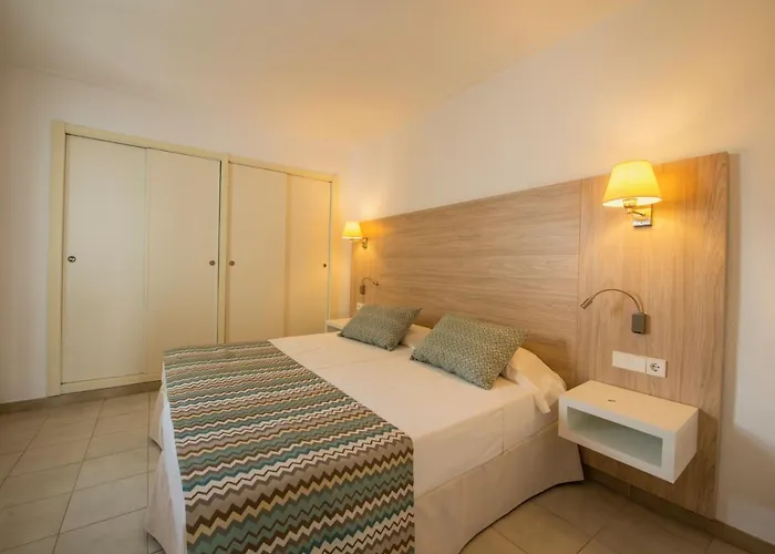 Apartamentos La Santa Maria