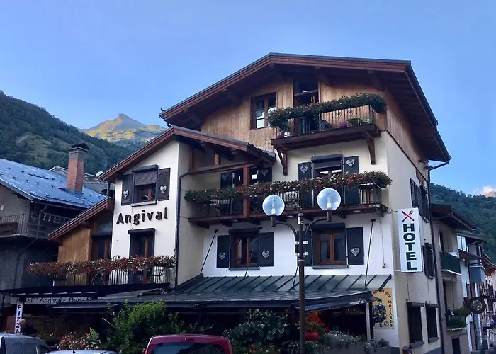 Hotel Restaurant Angival - Chambres Et Appartement